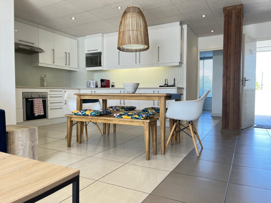 To Let 2 Bedroom Property for Rent in Big Bay Western Cape